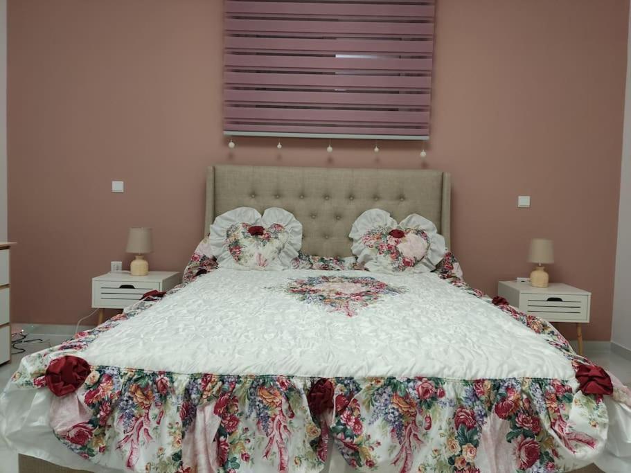 Ebony And Ivory Suites Drosia  Luaran gambar