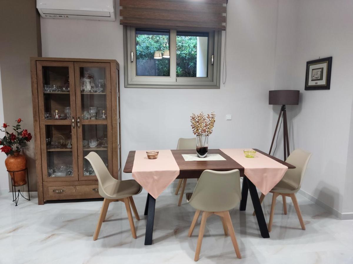 Ebony And Ivory Suites Drosia  Luaran gambar