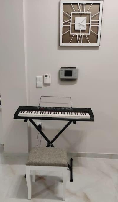 Ebony And Ivory Suites Drosia  Luaran gambar