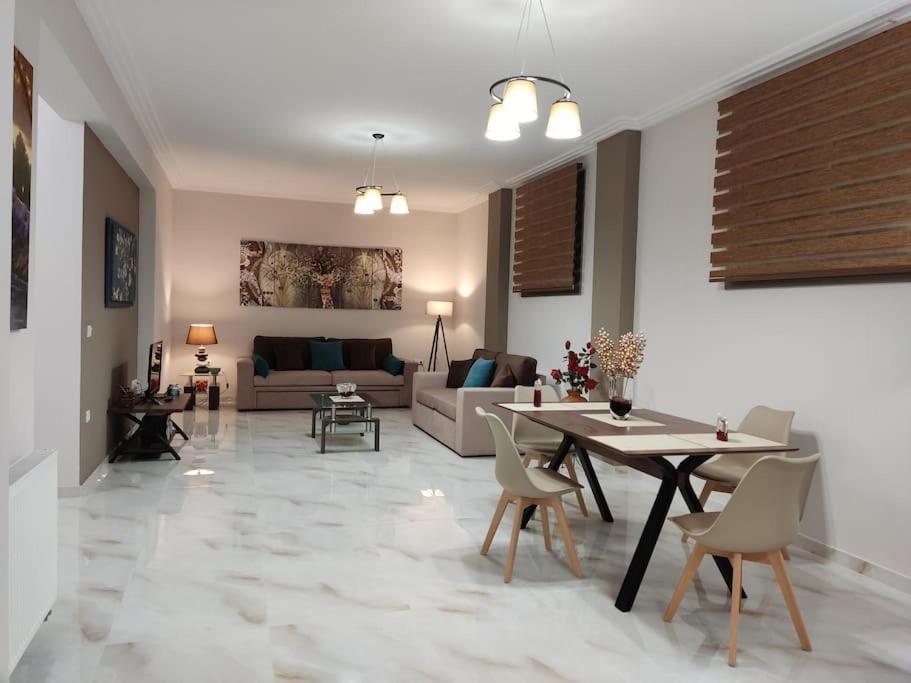 Ebony And Ivory Suites Drosia  Luaran gambar
