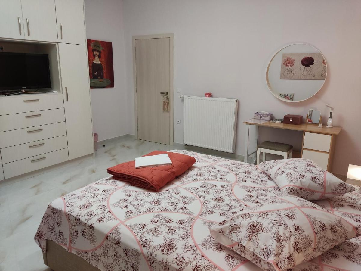 Ebony And Ivory Suites Drosia  Luaran gambar