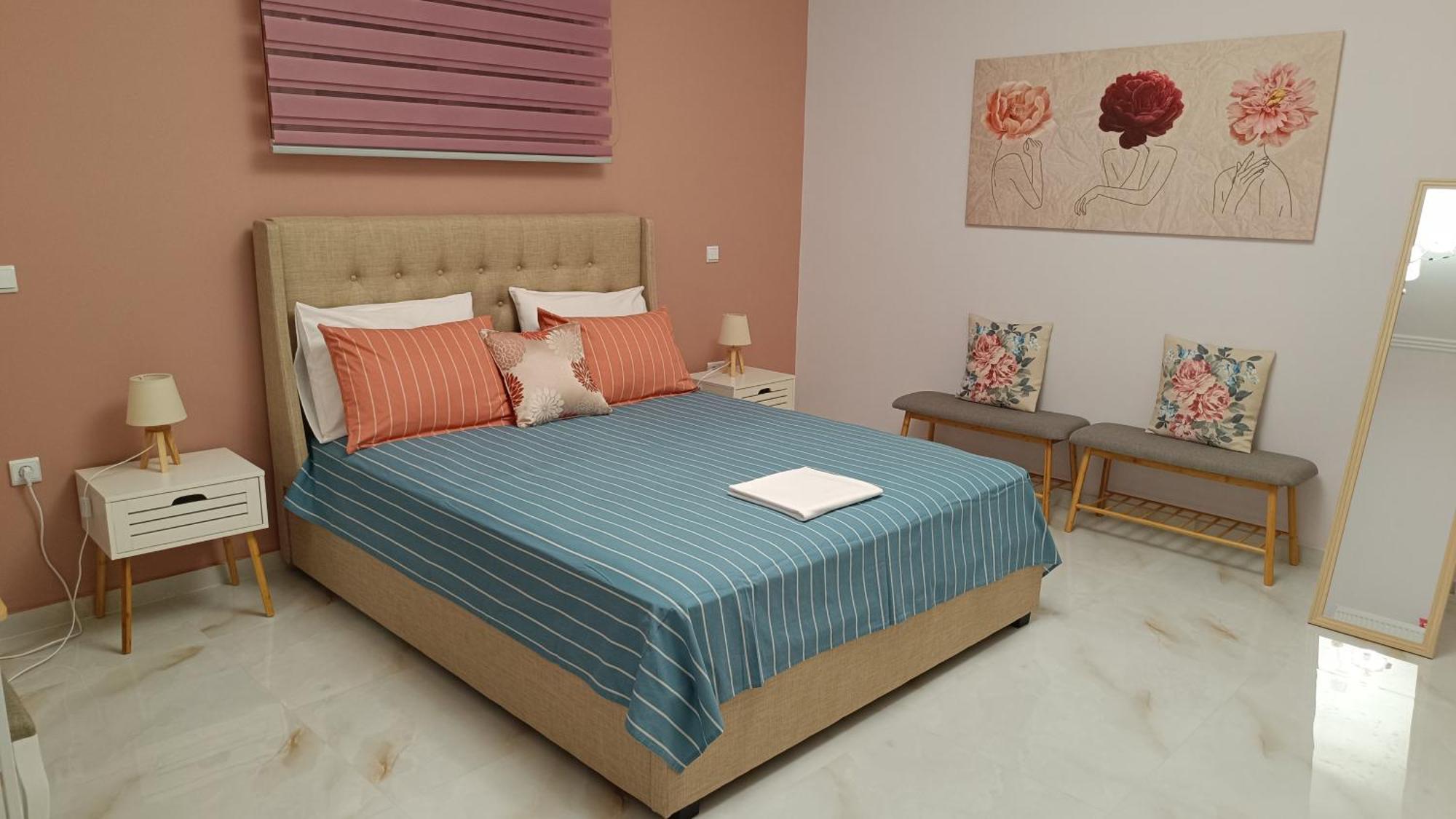 Ebony And Ivory Suites Drosia  Luaran gambar